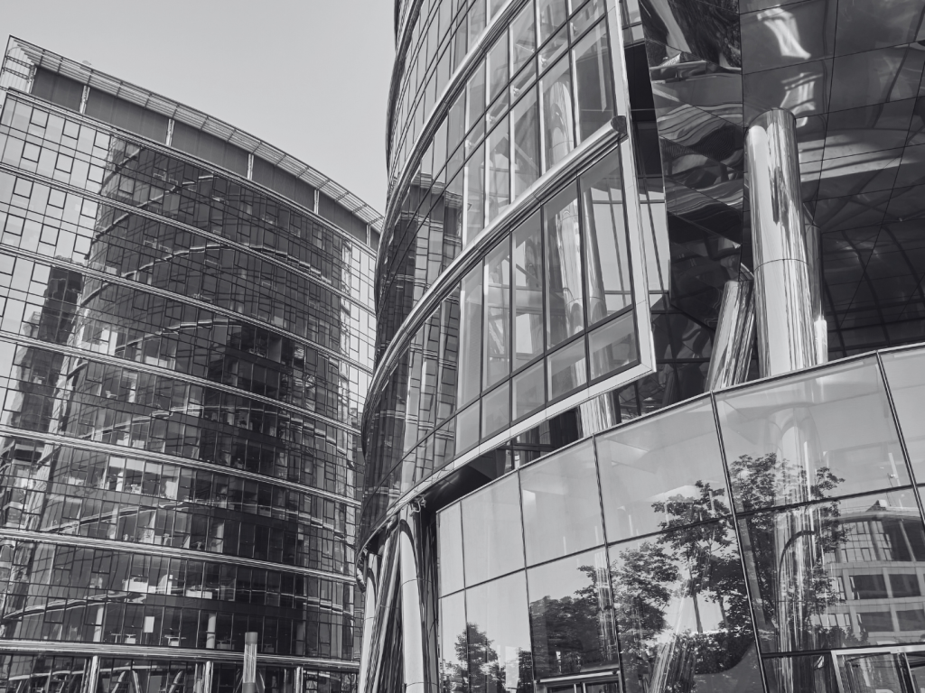 משפט מסחרי ודיני חברות